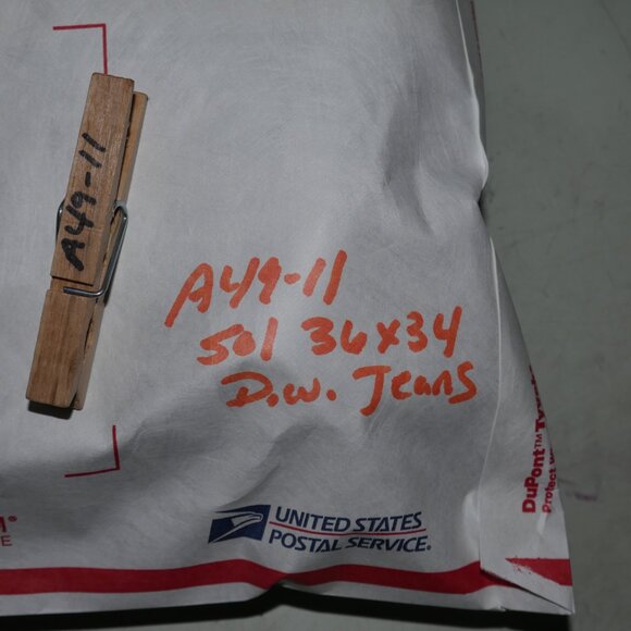 Levis 501 Men's Size 36X34 Jeans Dark Rinse Denim Original Fit Straight Leg NEW - Picture 11 of 11